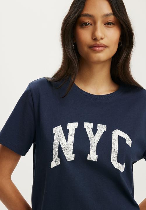 Cotton On - The Off Duty Graphic Tee - NYC Shadow Navy