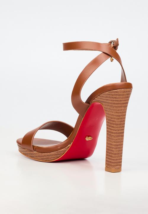 Miss Black - Mia 1 classic platform heel - tan