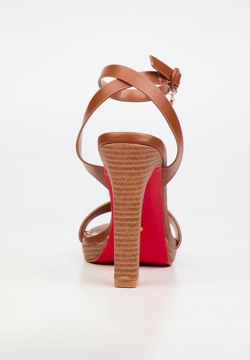 Miss Black - Mia 1 classic platform heel - tan
