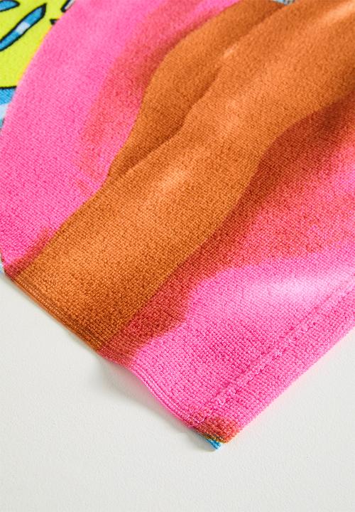 Character Group - Beach Towel - Barbie