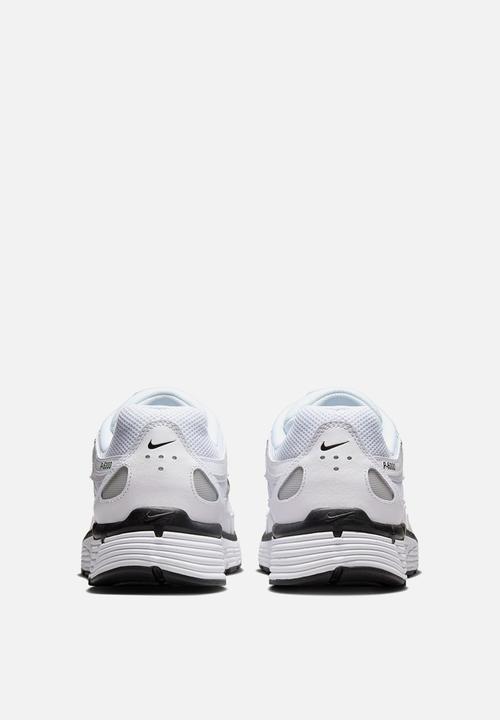 Nike - NIKE P-6000