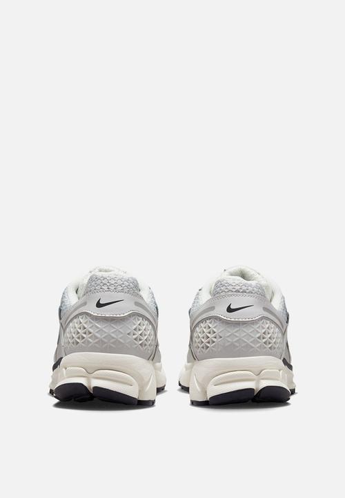Nike - W NIKE ZOOM VOMERO 5