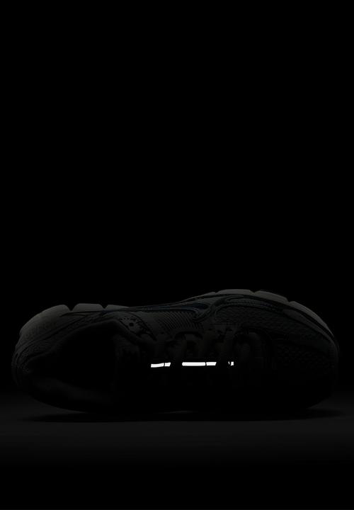 Nike - W NIKE ZOOM VOMERO 5