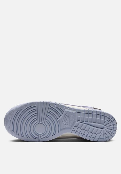 Nike - WMNS NIKE DUNK LOW SE