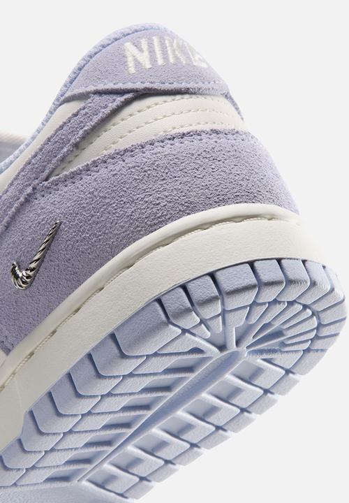 Nike - WMNS NIKE DUNK LOW SE
