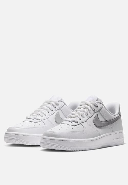 Nike - W AIR FORCE 1 '07 ESS +
