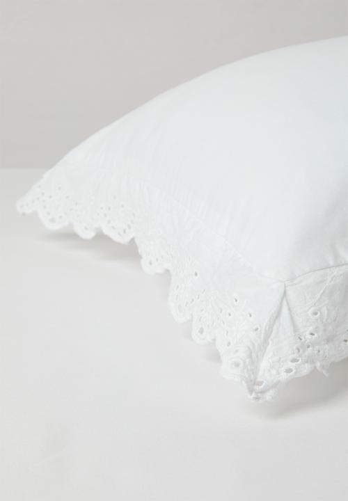 Sixth Floor - Cotton Broderie Anglaise Pleated 2pk Std Pillowcase - white