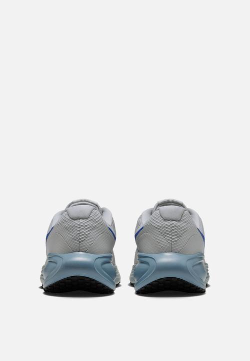 Nike - NIKE REVOLUTION 8
