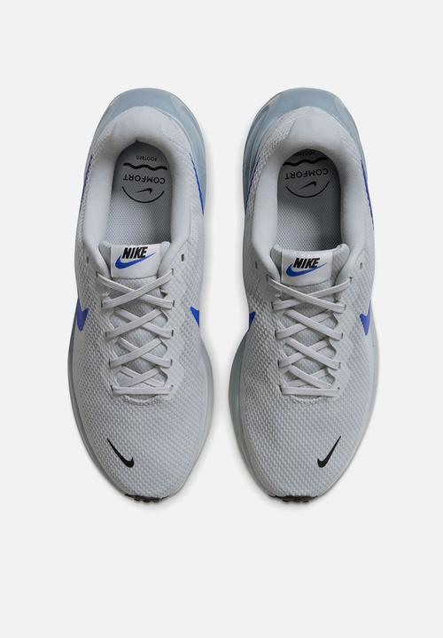 Nike - NIKE REVOLUTION 8
