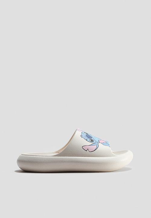 H&M - Moulded pool slides - cream/lilo & stitch