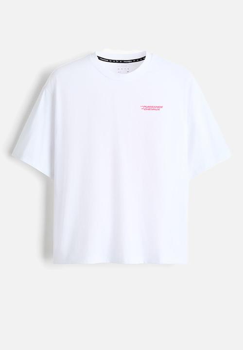 H&M - Boxy-style sports t-shirt with drymove? - white/la puissance