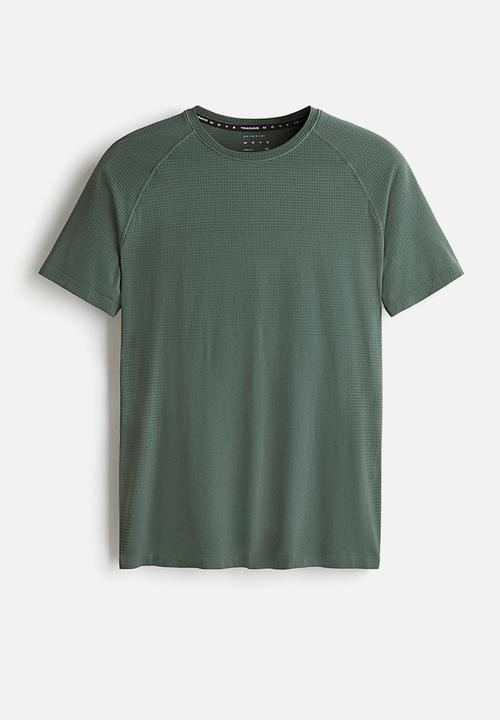 H&M - Muscle fit sports t-shirt with drymove? - dusty green