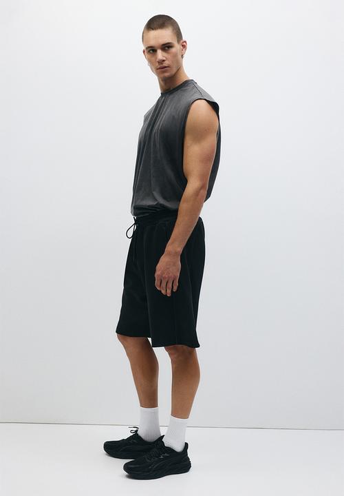 H&M - Loose fit sports shorts with drymove™ - black