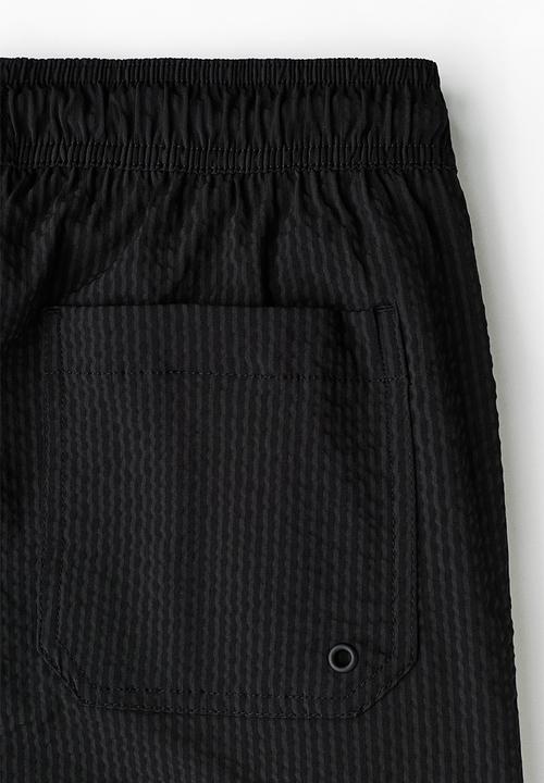 H&M - Seersucker swim shorts - black