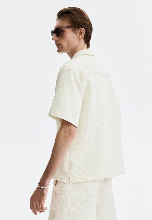 H&M - Relaxed fit waffled resort shirt - cream
