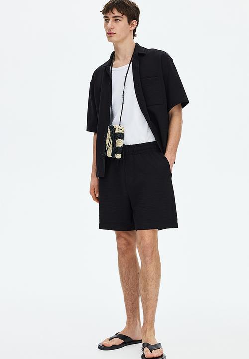 H&M - Relaxed fit waffled shorts - black