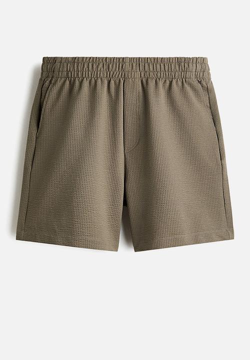 H&M - Relaxed fit waffled shorts - khaki green