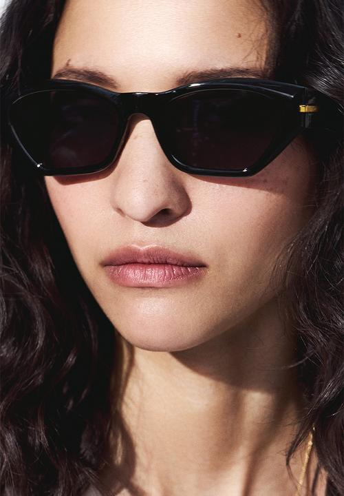 H&M - Cat-eye sunglasses - black