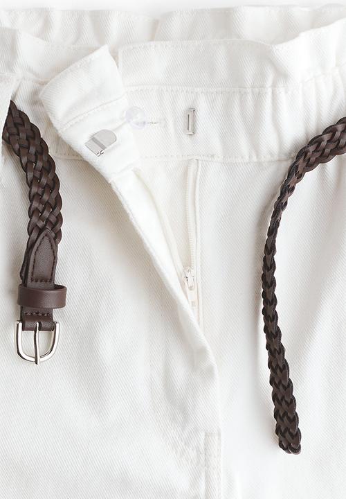 H&M - Belted twill shorts - white