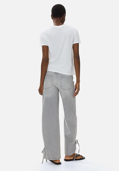H&M - Barrel high waist ankle jeans - light denim grey