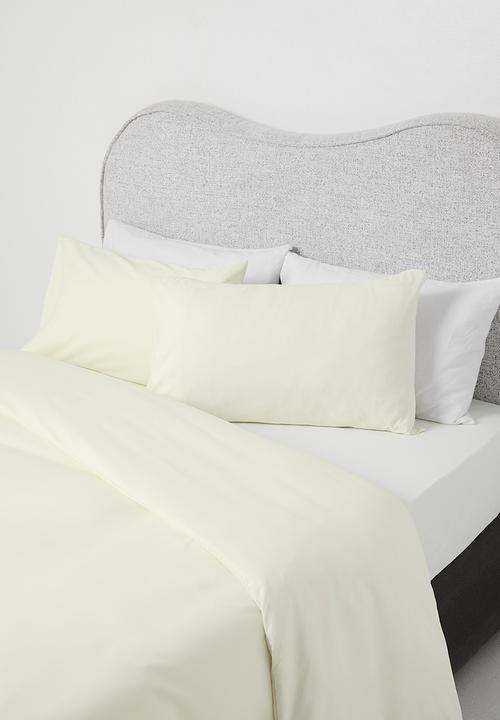Sixth Floor - Recycled microfibre duvet set Milk