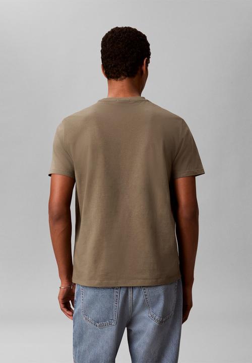 Calvin Klein - Badge 30S Jersey Classic T-Shirt-Dusty Olive-Dusty Olive