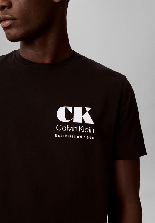 Calvin Klein -  30s Resort Graphic T-shirt - Black
