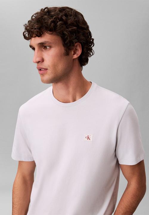 Calvin Klein - 2Pk Badge T-Shirts - Bright White/Marble Gray