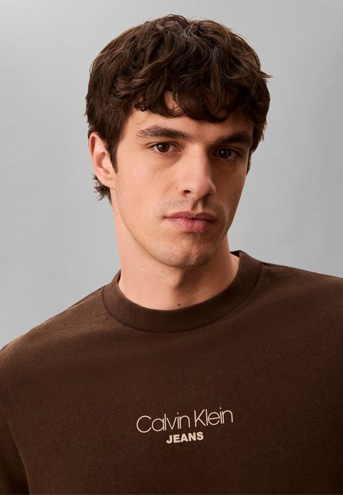 Calvin Klein - 20s Acid Wash Graphic T-shirt - Brown