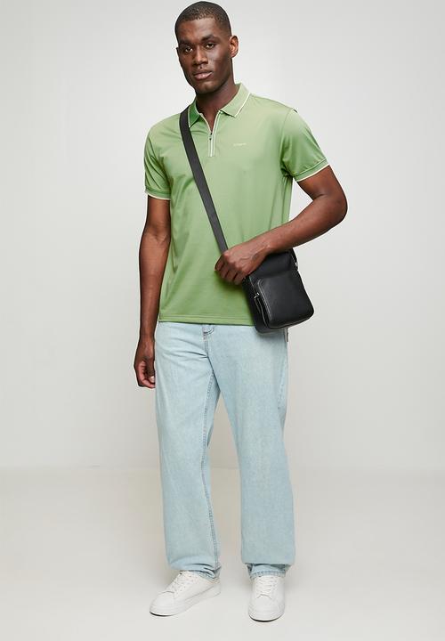 Levi’s® - Broad zip placket polo - green