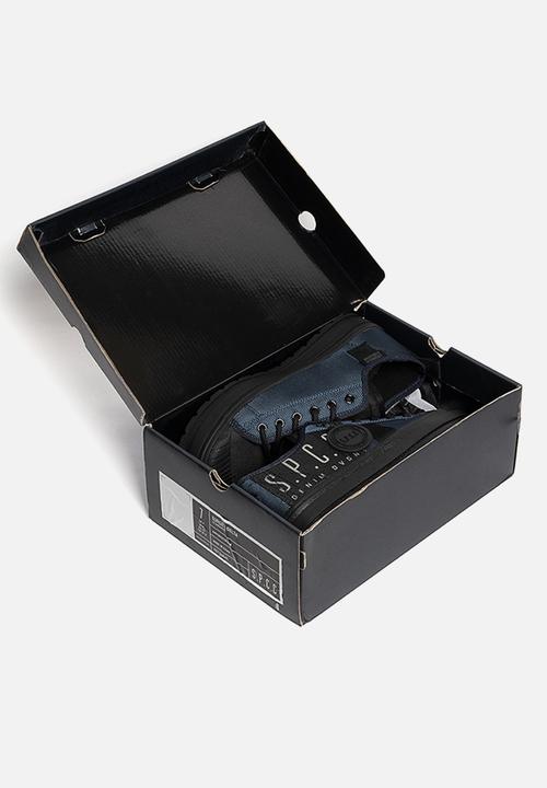 S.P.C.C - Surge Delta Lo Sneakers  - Navy