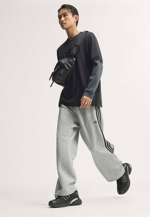 adidas Originals - Spacer Teamgeist 26 Cutline Open Hem Pants - Grey Heather/Blk