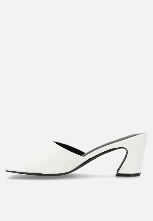 Raid London - Saanvi block heel mule - white croc