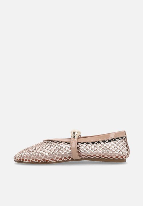 Pop Candy - Fishnet mesh ballet flats with gold accent - neutral