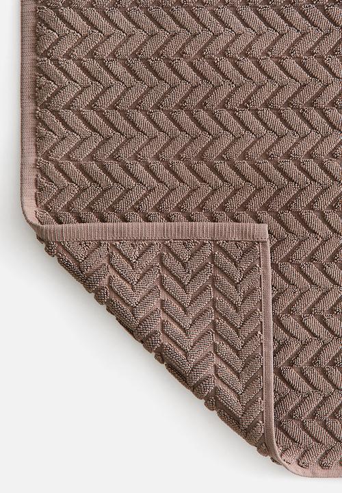 H&M - Textured bath mat - mole
