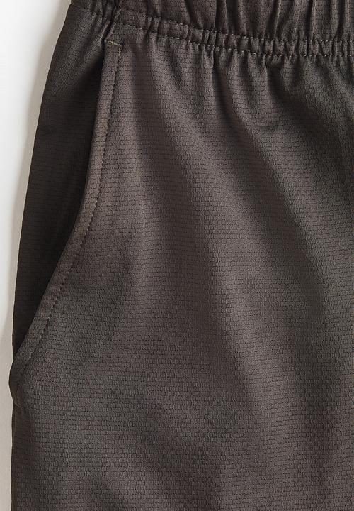 H&M - Sports shorts with drymove? - dark brown