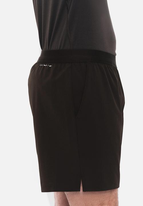H&M - Regular fit tennis shorts with drymove™ - dark brown