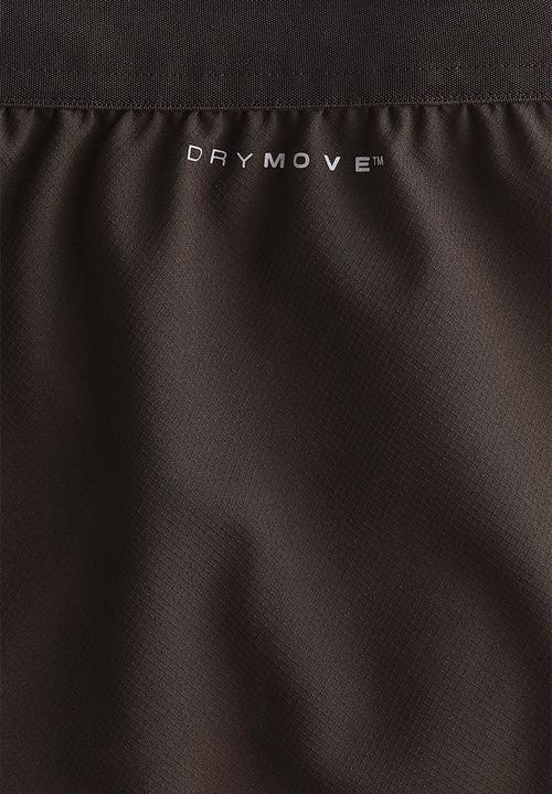 H&M - Regular fit tennis shorts with drymove™ - dark brown