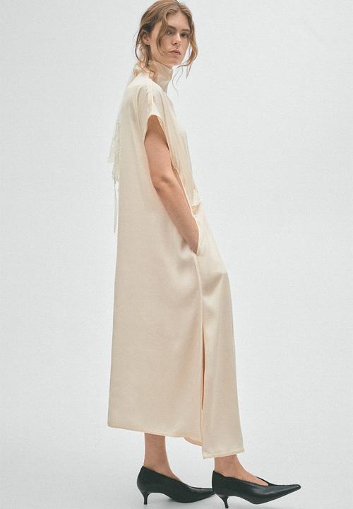 H&M - High-collar satin dress - light beige