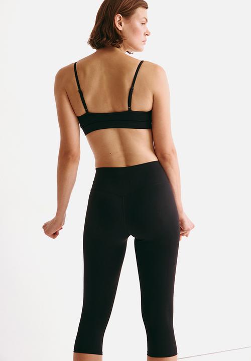 H&M - Capri leggings with sculptmove™ - black