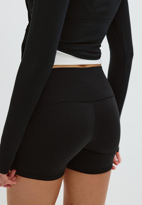 H&M - Sports hotpants with softmove™ - black