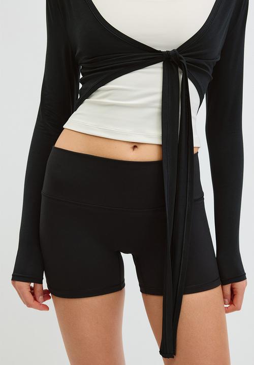 H&M - Sports hotpants with softmove™ - black