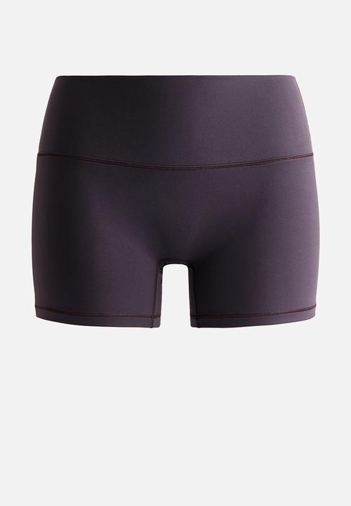 H&M - Sports hotpants with softmove™ - plum