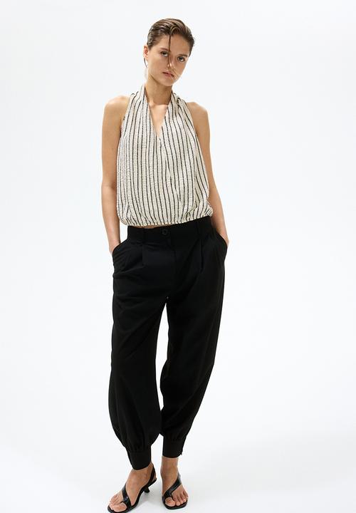 H&M - Crinkled v-neck top - light beige/striped
