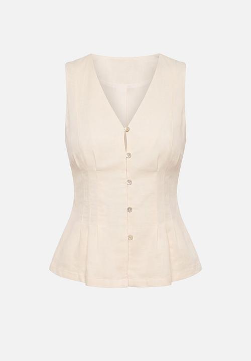 Forever New - Portia pleated linen top in soft yellow