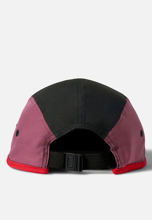 Nike - Nike Fly Dri-FIT Unstructured Swoosh Cap - Light Crimson
