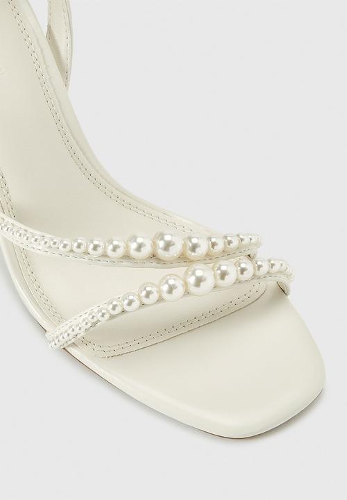 Forever New - Leighton pearl trim strappy heel in ivory