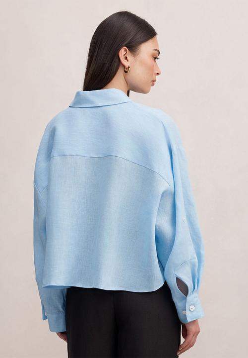 Forever New - Bowie cropped shirt in soft blue