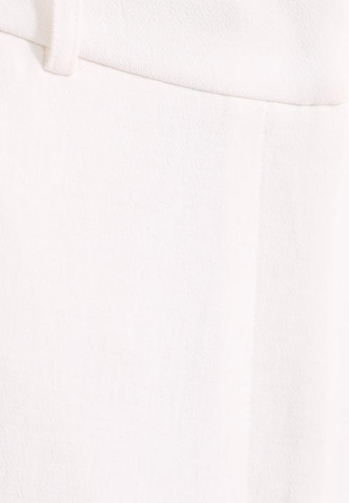 Forever New - Dahlia straight leg pants in porcelain