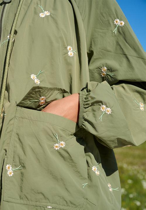 Me&B - Element Jacket in Embroidered Fatigue - Dark Green